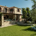 3 Sorelle Private Stone * Lithakia