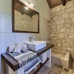 Villa 3 Sorelle Private Stone *