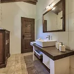 3 Sorelle Private Stone Villa