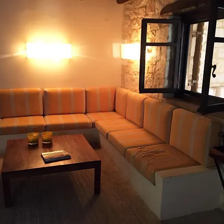 3 Sorelle Private Stone Villa