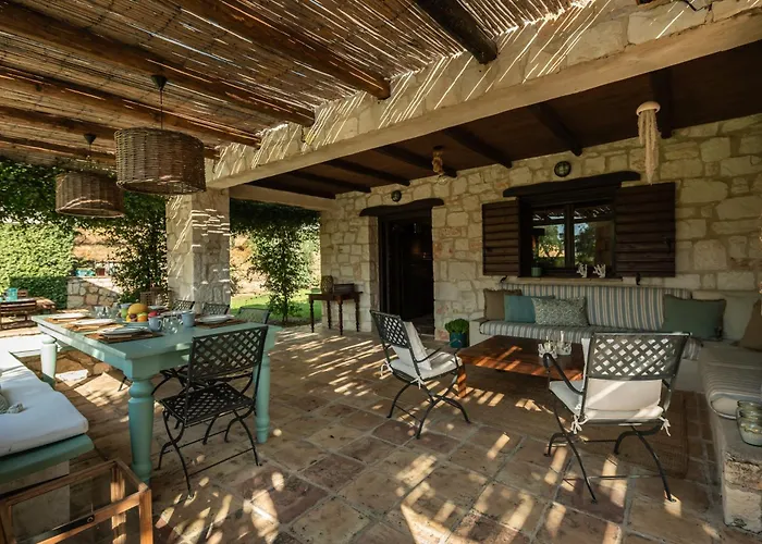 3 Sorelle Private Stone