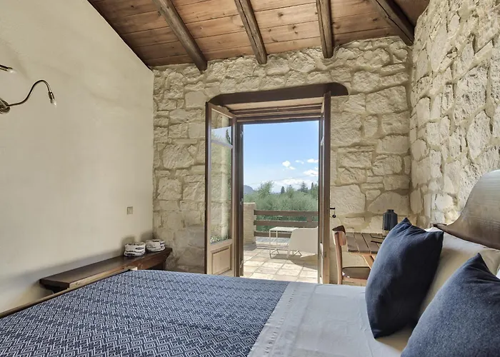 3 Sorelle Private Stone * Lithakia (Zakynthos)