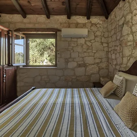 فيلة 3 Sorelle Private Stone Lithakia (Zakynthos)