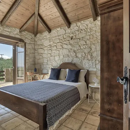 3 Sorelle Private Stone Villa *