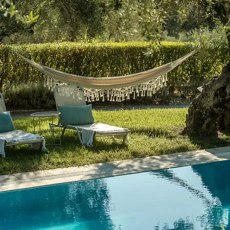 3 Sorelle Private Stone *